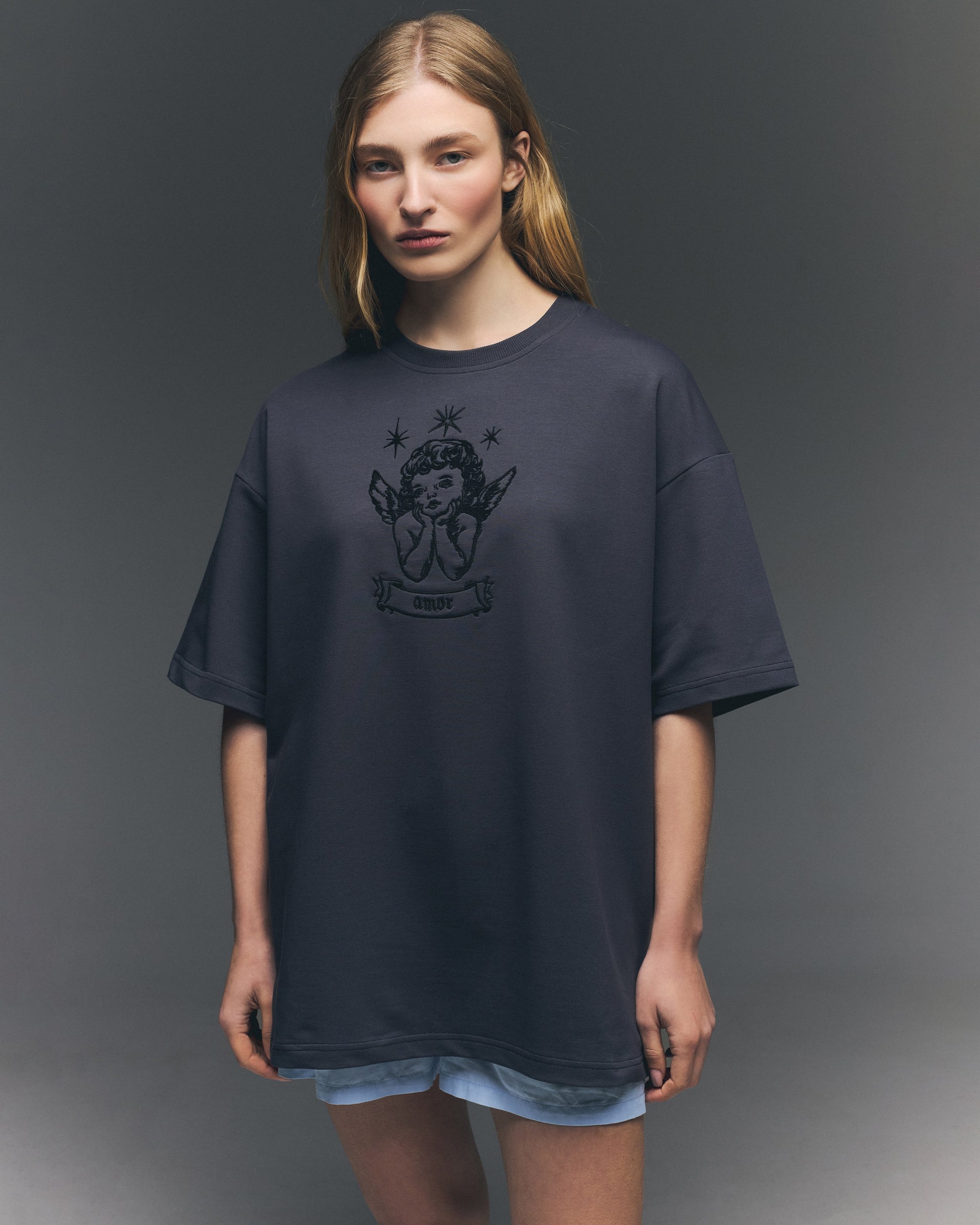 Футболка графітова «Amor»