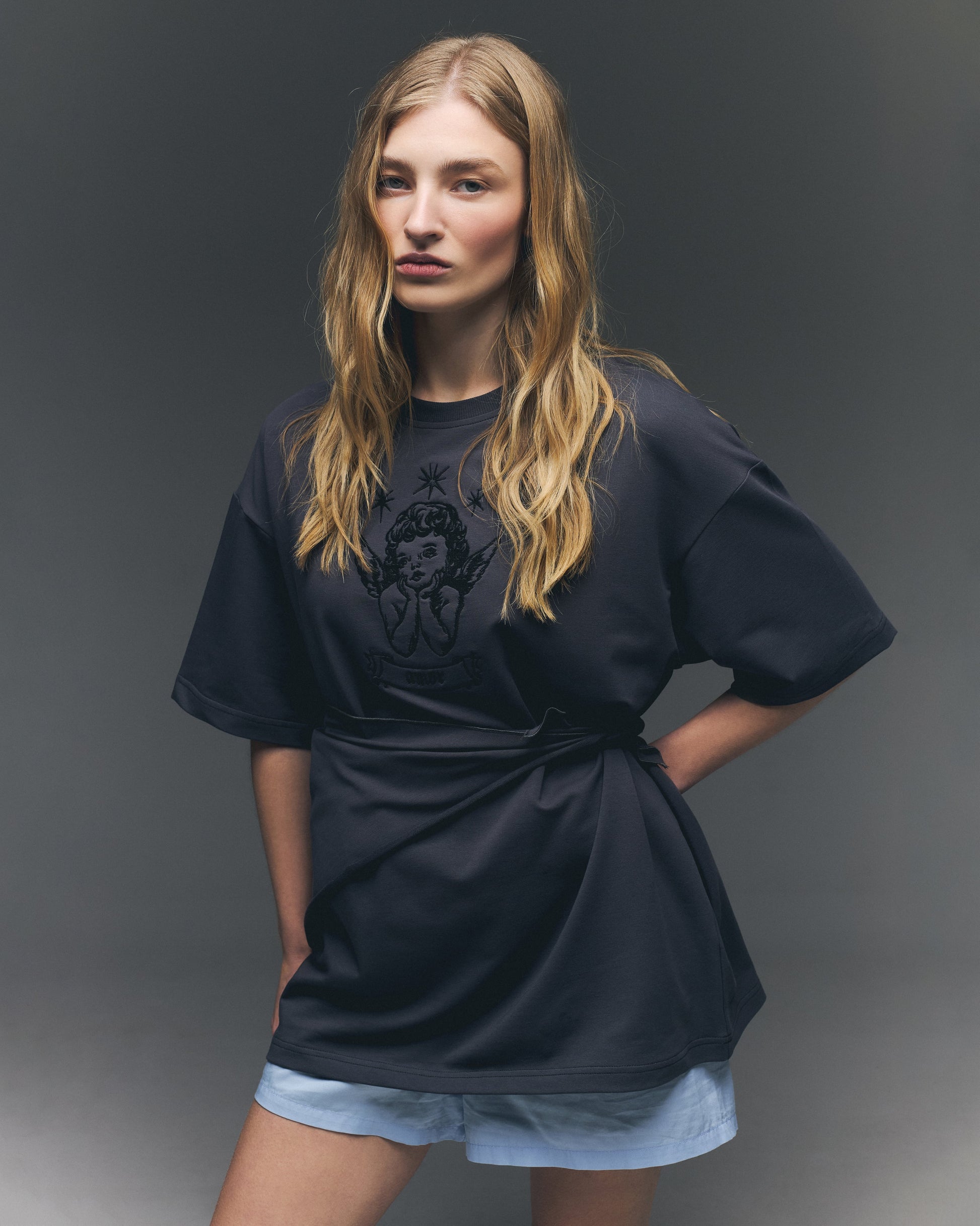 Футболка графітова «Amor»