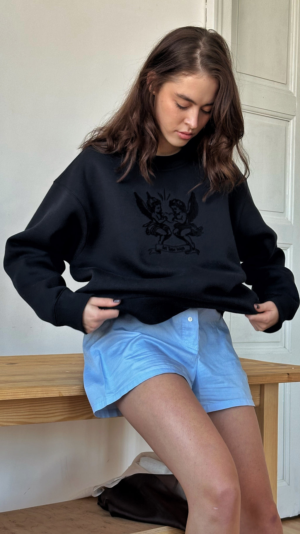 Світшот графітовий "let love reign"